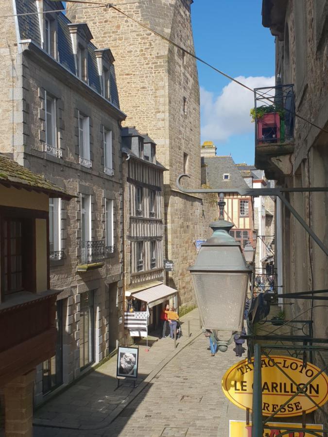 Studio De L'Horloge Dinan Exterior foto